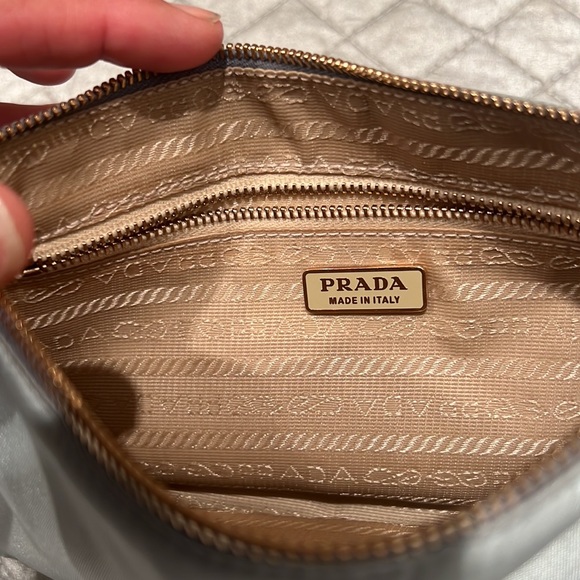 Mini prada nylon clutch - Picture 2 of 2